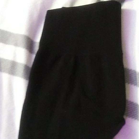 A n d e a w y leggings - Picture 2 of 3